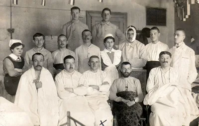 Hospital gruppebillede, Peter markeret, Halle