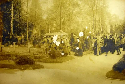 Beerbohms begravelse, båret af 8 meldere